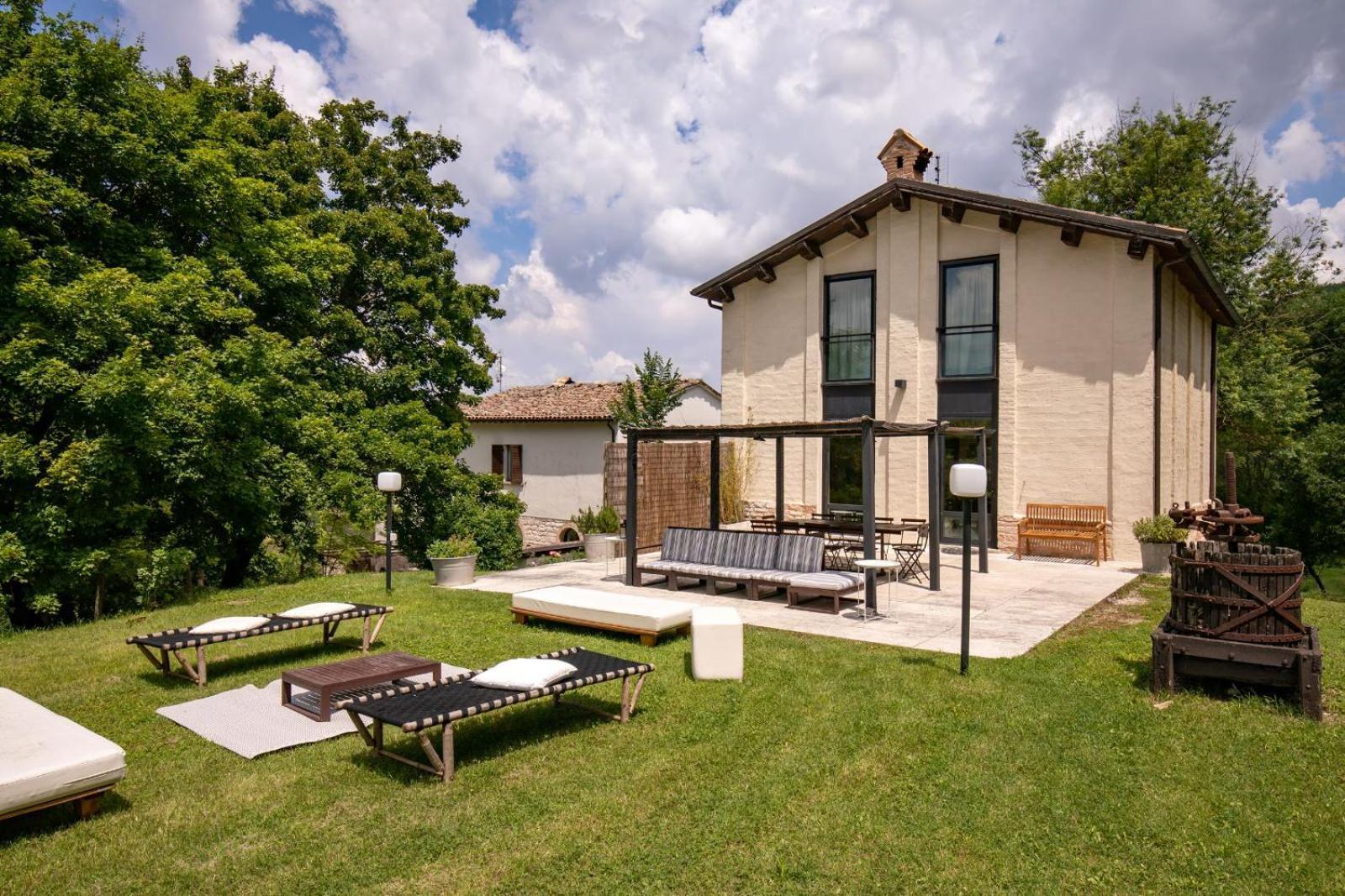 Agriturismo Il Fienile Di Ca Battista Кальи Экстерьер фото