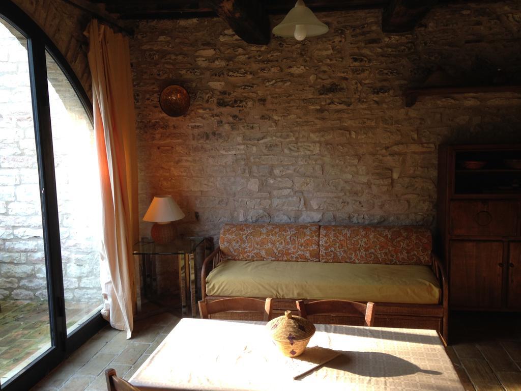Agriturismo Il Fienile Di Ca Battista Кальи Экстерьер фото